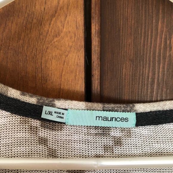 MAURICES Poncho style top - Picture 2 of 2